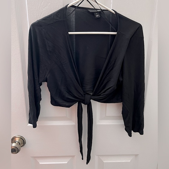H&M Cropped 3/4 Sleeve Shrug / Wrap (Ties To Close) - Picture 5 of 6